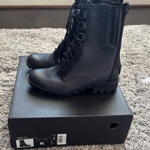 Women's Sorel Phoenix Navy Lace-Up Boots